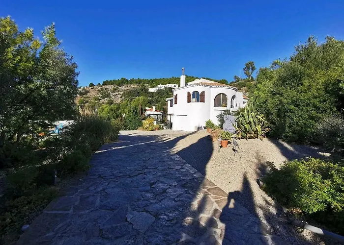 Casa Blanca Villa